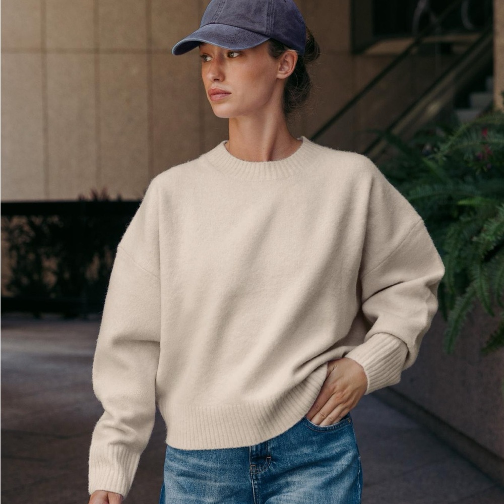 Zara Cream Crew Neck Knit Sweater
